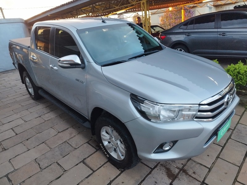hilux 2.8 srv 4x4 cd 16v diesel 4p automatico 2016 veranopolis