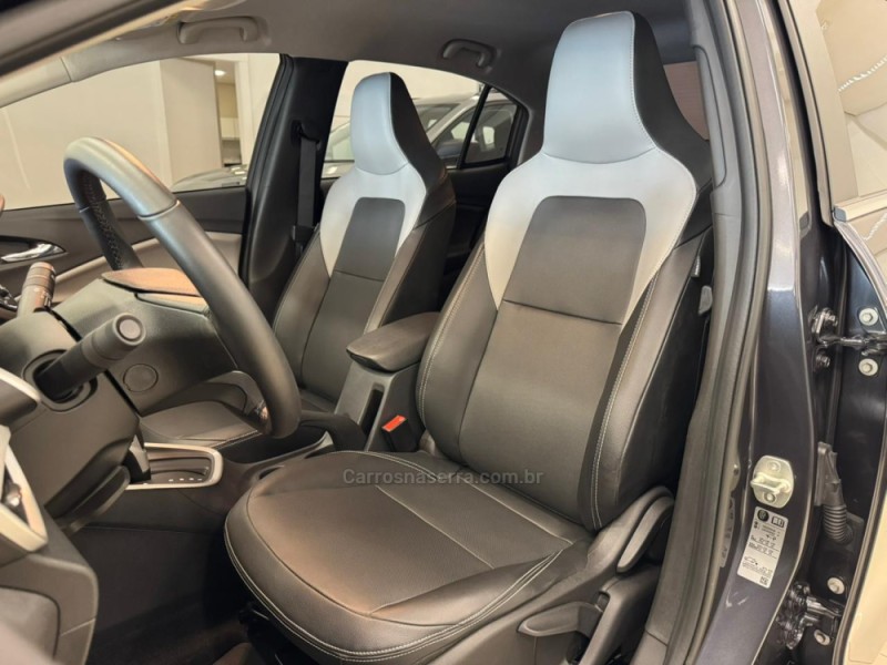 ONIX 1.0	PREMIER II PLUS 12V TURBO FLEX 4P AUTOMÁTICO - 2025 - VERANóPOLIS