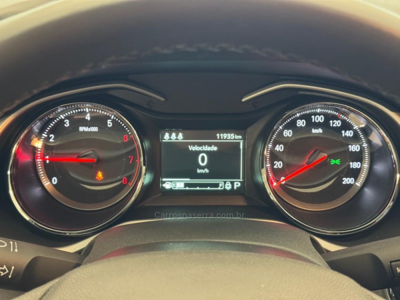 ONIX 1.0	PREMIER II PLUS 12V TURBO FLEX 4P AUTOMÁTICO - 2025 - VERANóPOLIS