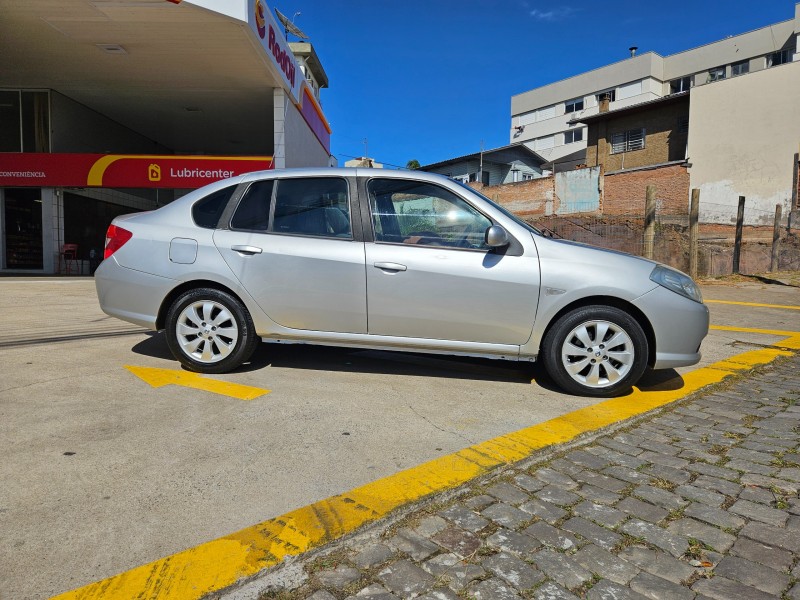 SYMBOL 1.6 PRIVILÈGE 16V FLEX 4P MANUAL - 2011 - CAXIAS DO SUL