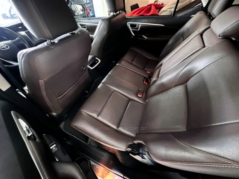 HILUX SW4 2.8 SRX 4X4 16V TURBO INTERCOOLER DIESEL 4P AUTOMÁTICO - 2017 - CARLOS BARBOSA