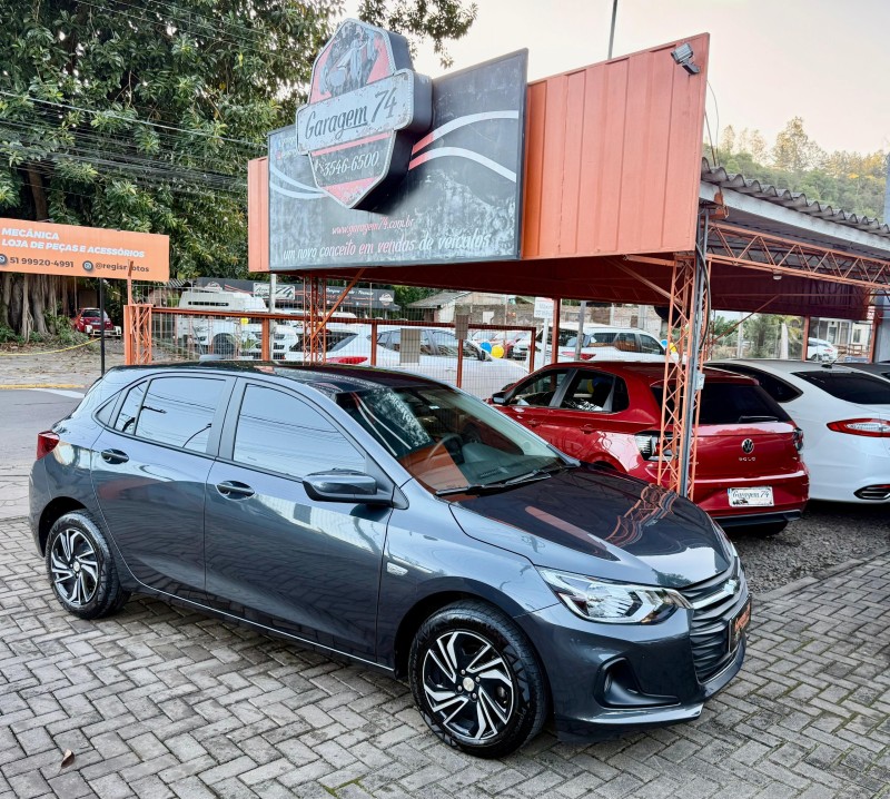 ONIX 1.0 LT 12V FLEX 4P MANUAL - 2025 - TRêS COROAS