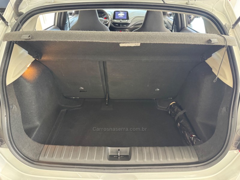ONIX 1.0 LT 12V FLEX 4P MANUAL - 2023 - FLORES DA CUNHA