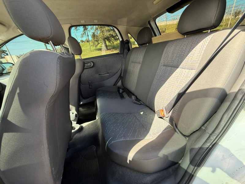 CORSA 1.0 MPFI MAXX 8V FLEX 4P MANUAL - 2012 - FARROUPILHA