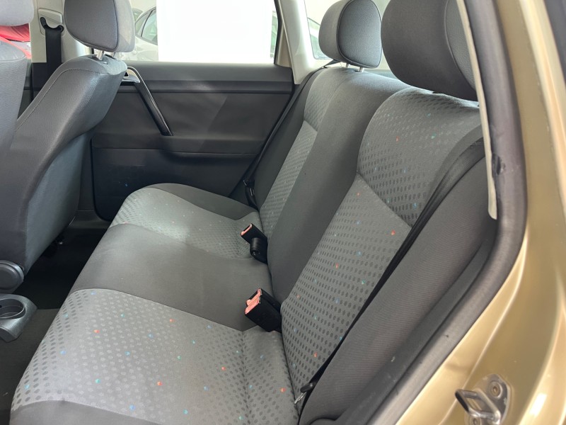 POLO 1.6 MI CITY 8V GASOLINA 4P MANUAL - 2003 - CAXIAS DO SUL