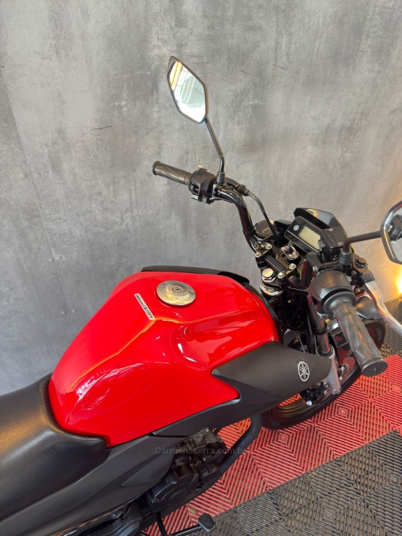 YBR 150 FACTOR ED - 2020 - PORTãO