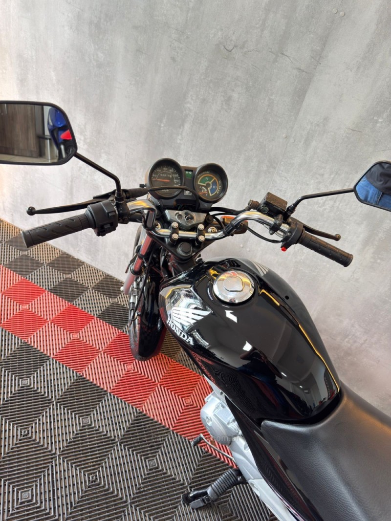 CG 150 CARGO ESD - 2015 - PORTãO