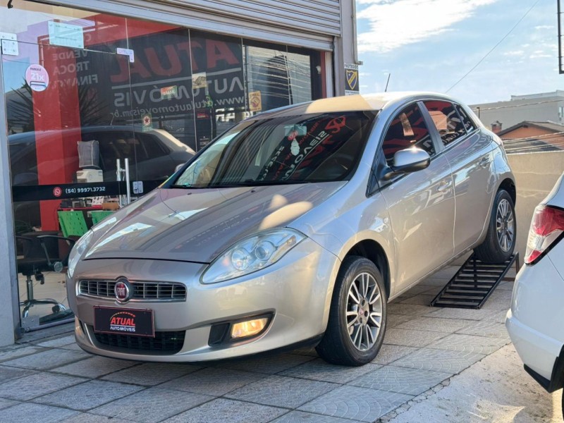 bravo 1.8 essence 16v flex 4p manual 2012 caxias do sul