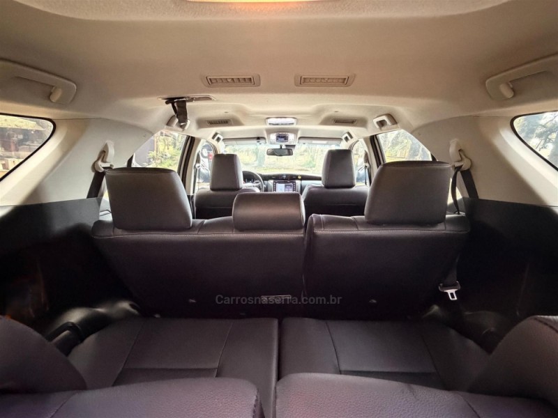 HILUX SW4 2.8 SRX 4X4 DIAMOND 16V TURBO DIESEL 4P 7 LUGARES AUTOMÁTICO - 2022 - NOVA BASSANO