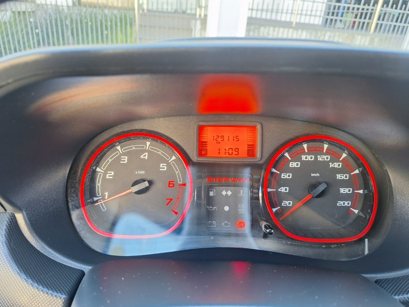 SANDERO 1.6 STEPWAY 16V FLEX 4P MANUAL - 2014 - CAXIAS DO SUL