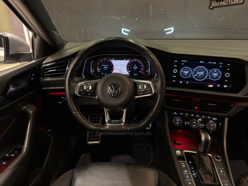 JETTA 2.0 16V TSI GLI 350 GASOLINA 4P AUTOMÁTICO - 2020 - CAXIAS DO SUL