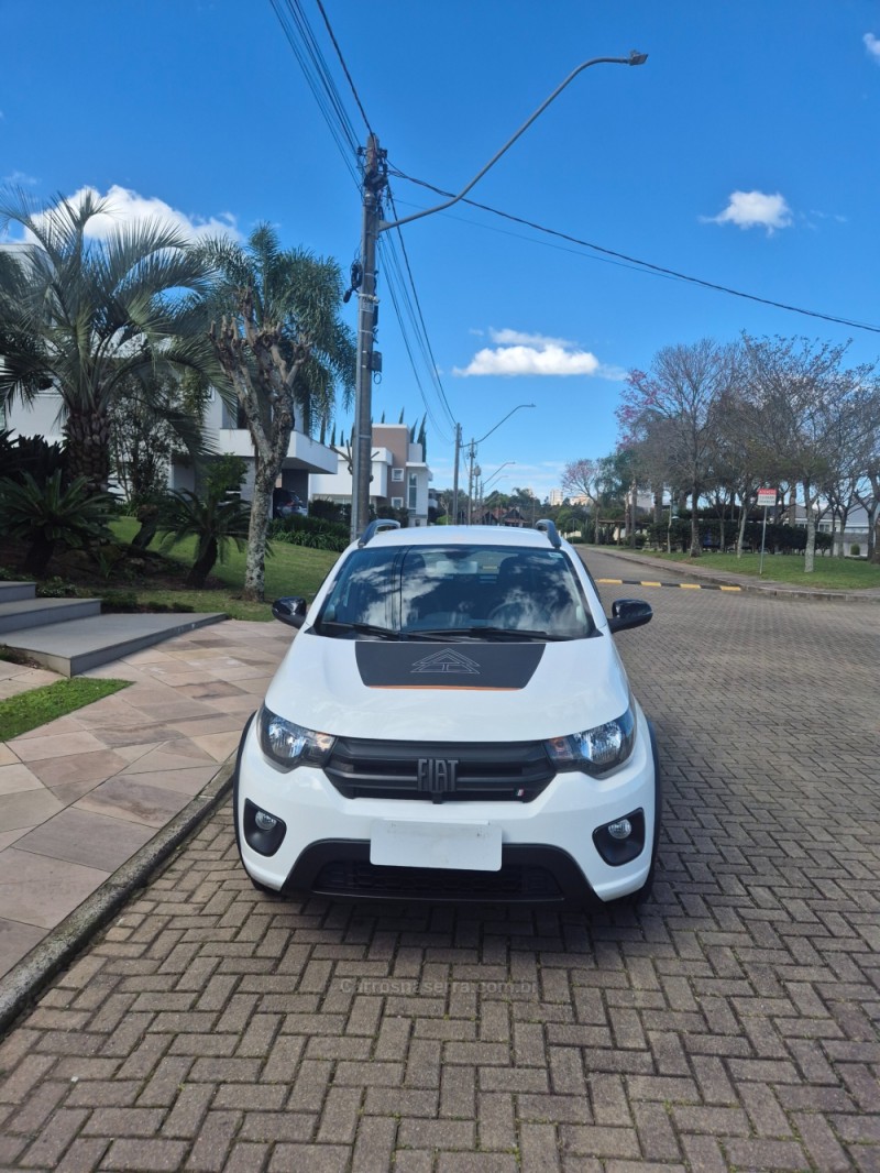 MOBI 1.0 TREKKING 8V FLEX 4P MANUAL - 2025 - BENTO GONçALVES