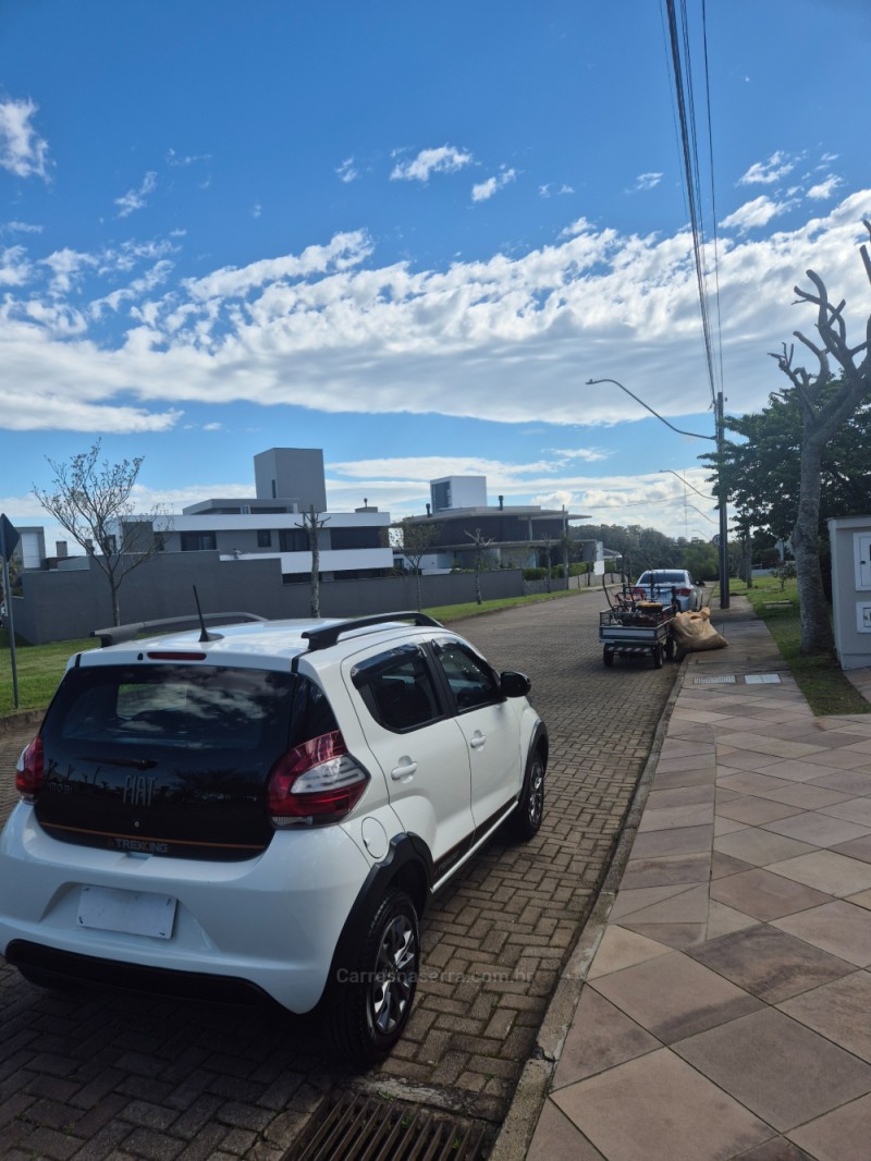 MOBI 1.0 TREKKING 8V FLEX 4P MANUAL
