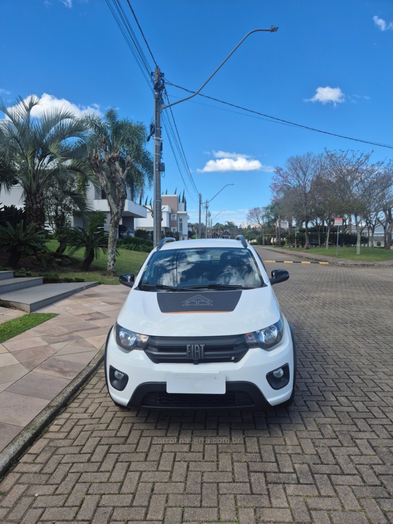 MOBI 1.0 TREKKING 8V FLEX 4P MANUAL - 2025 - BENTO GONçALVES