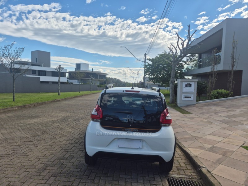 MOBI 1.0 TREKKING 8V FLEX 4P MANUAL - 2025 - BENTO GONçALVES