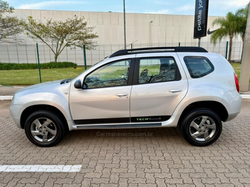 DUSTER 2.0 TECH ROAD 4X2 16V FLEX 4P AUTOMÁTICO - 2014 - ESTâNCIA VELHA