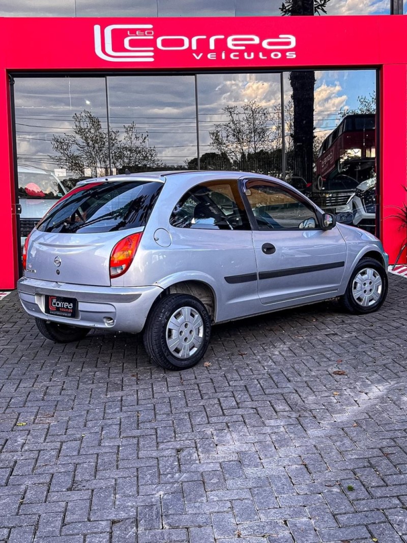 CELTA 1.0 MPFI 8V GASOLINA 2P MANUAL - 2001 - CANELA