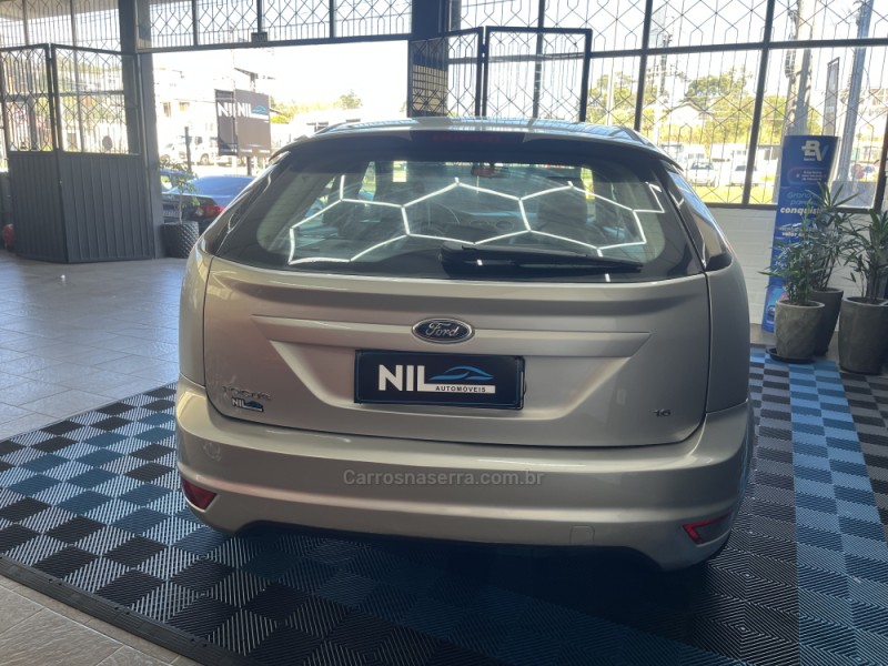 FOCUS 1.6 8V FLEX 4P MANUAL - 2013 - CAXIAS DO SUL