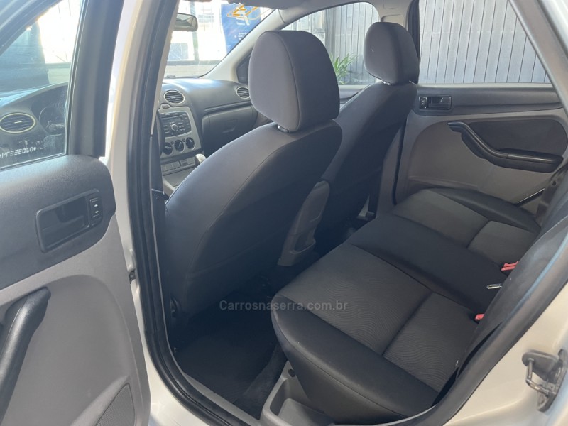 FOCUS 1.6 8V FLEX 4P MANUAL - 2013 - CAXIAS DO SUL