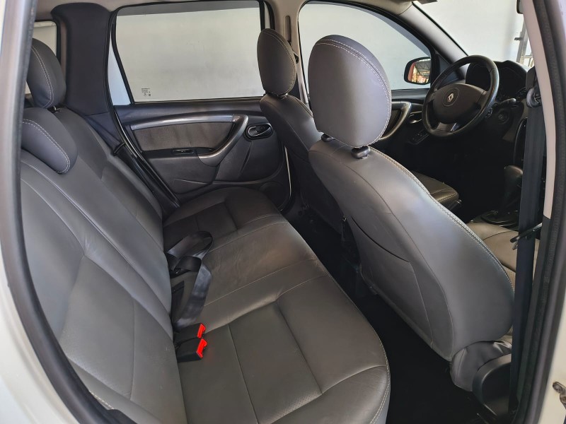 DUSTER 2.0 TECH ROAD 4X2 16V FLEX 4P AUTOMÁTICO - 2015 - CAXIAS DO SUL