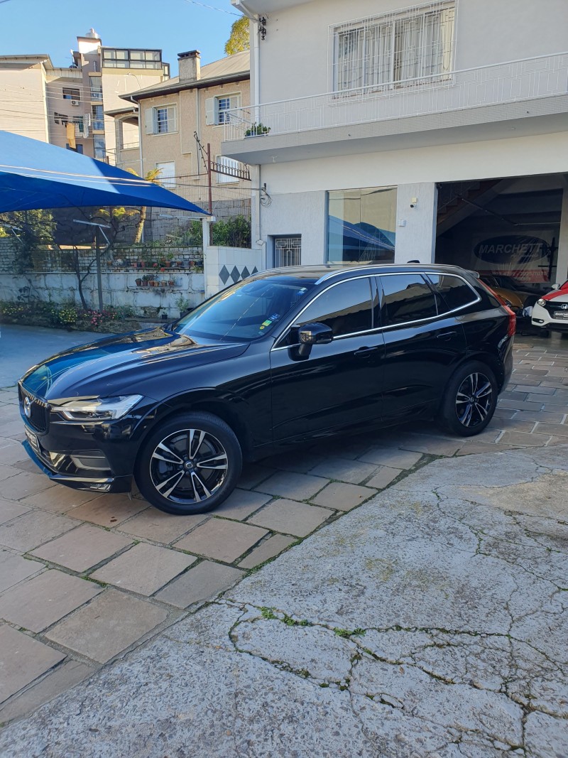 XC60 2.0 D5 MOMENTUM AWD DIESEL 4P AUTOMÁTICO - 2019 - CAXIAS DO SUL