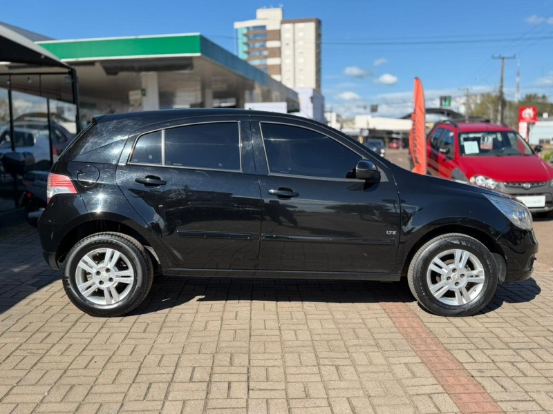 AGILE 1.4 MPFI LTZ 8V FLEX 4P MANUAL - 2011 - LAGOA VERMELHA