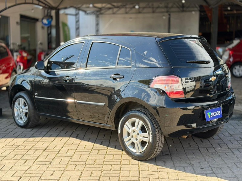 AGILE 1.4 MPFI LTZ 8V FLEX 4P MANUAL - 2011 - LAGOA VERMELHA