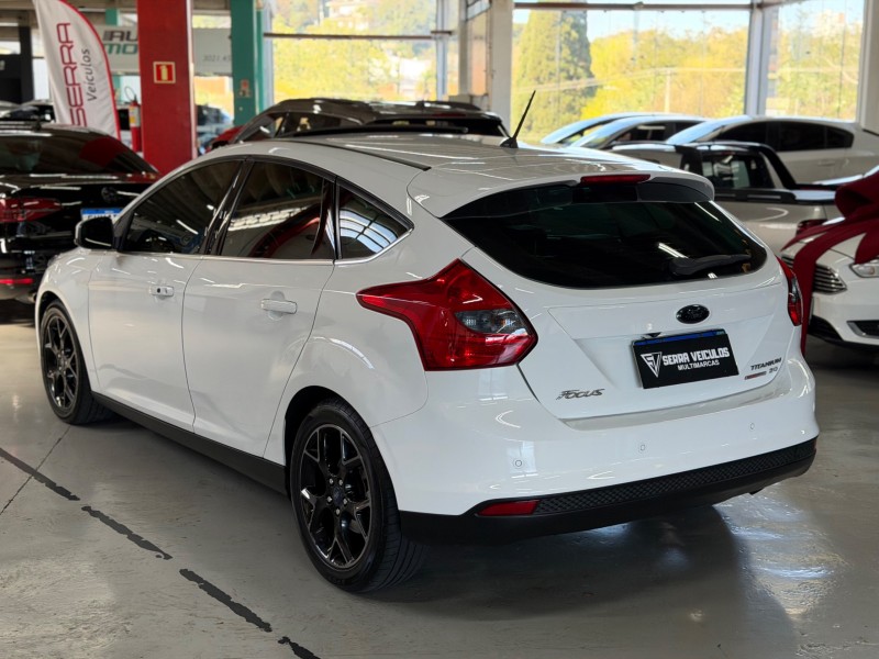 FOCUS 2.0 TITANIUM PLUS HATCH 16V FLEX 4P AUTO - 2015 - CAXIAS DO SUL