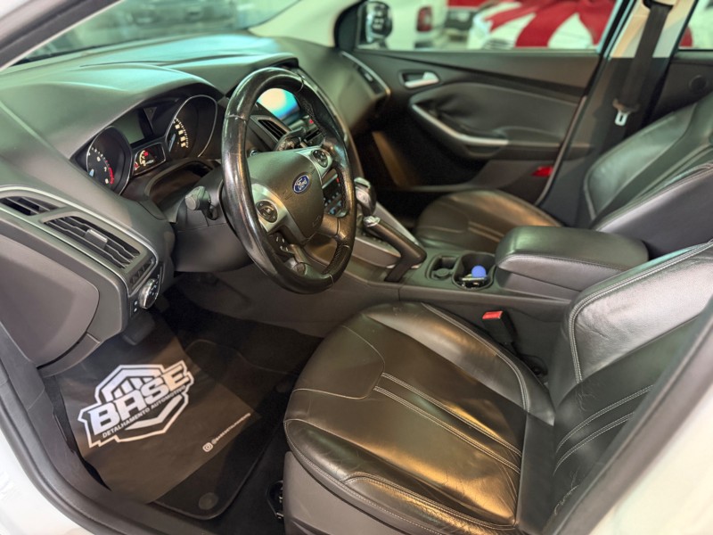FOCUS 2.0 TITANIUM PLUS HATCH 16V FLEX 4P AUTO - 2015 - CAXIAS DO SUL