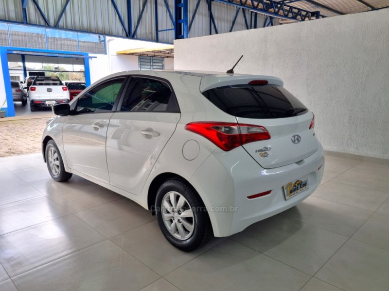 HB20 1.0 COMFORT 12V FLEX 4P MANUAL - 2014 - VACARIA