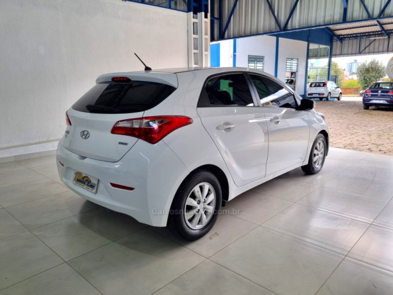 HB20 1.0 COMFORT 12V FLEX 4P MANUAL - 2014 - VACARIA