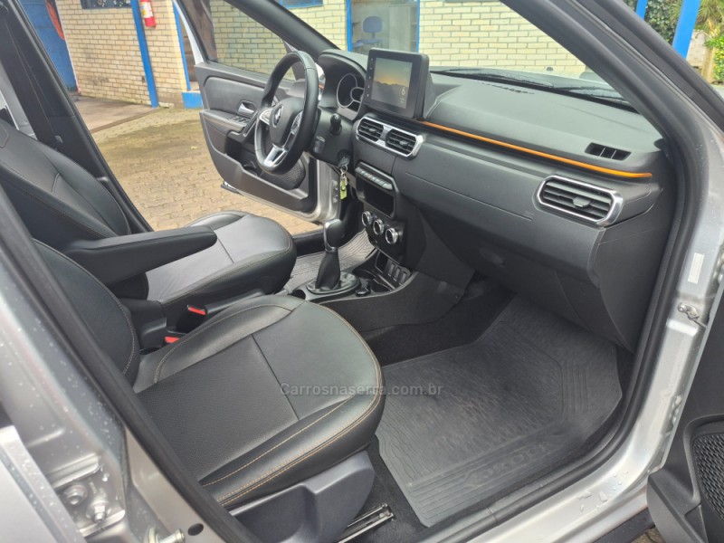 DUSTER OROCH 1.3 TCE OUTSIDER 4P FLEX AUTOMÁTICA - 2023 - CAXIAS DO SUL