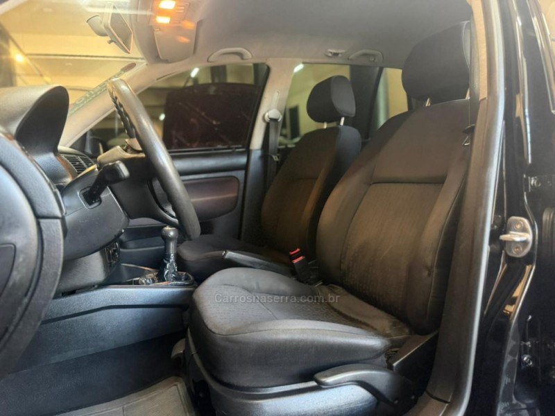 GOLF 1.6 MI 8V GASOLINA 4P MANUAL - 2001 - NOVO HAMBURGO