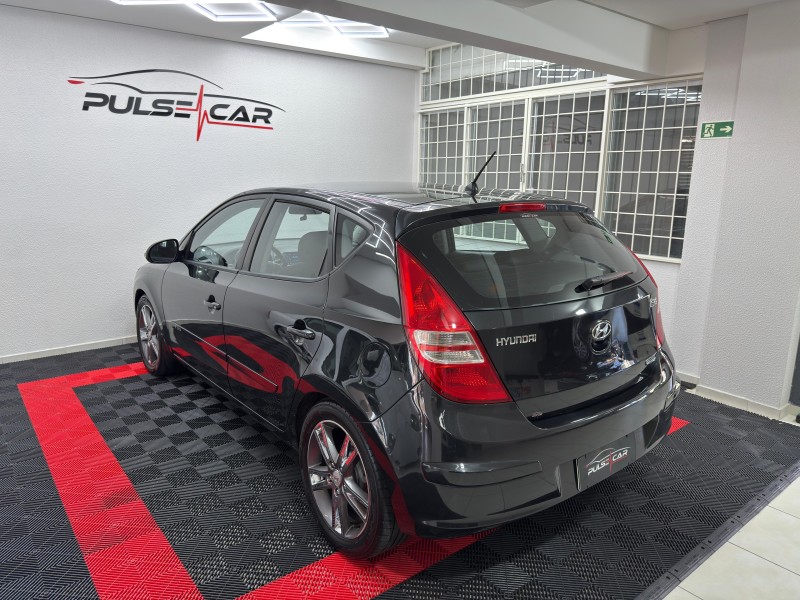 I30 2.0 MPI 16V GASOLINA 4P MANUAL - 2010 - CAXIAS DO SUL