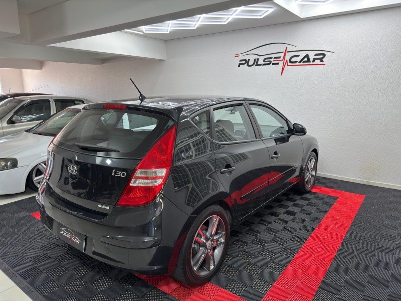 I30 2.0 MPI 16V GASOLINA 4P MANUAL - 2010 - CAXIAS DO SUL