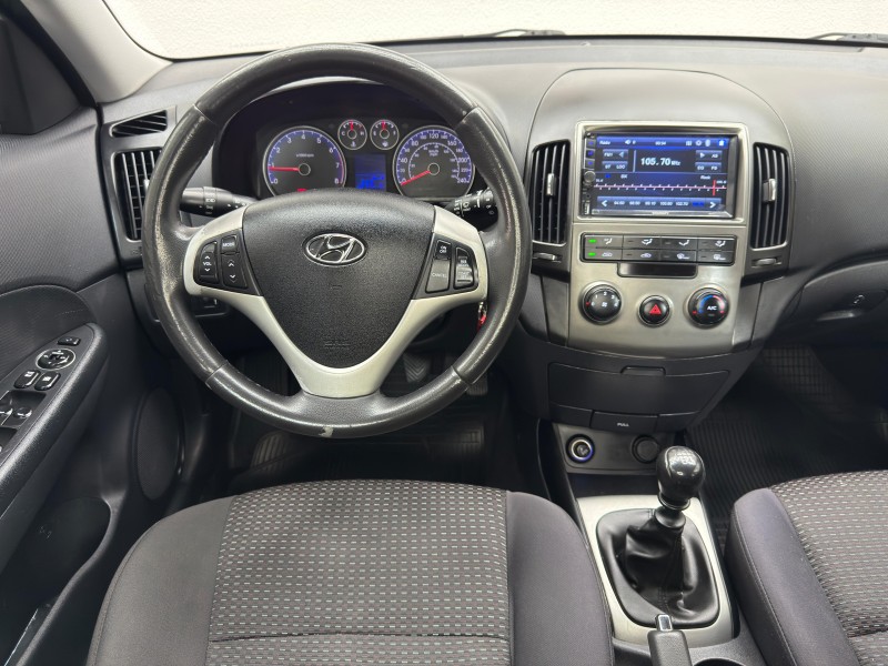 I30 2.0 MPI 16V GASOLINA 4P MANUAL - 2010 - CAXIAS DO SUL