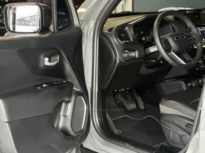 RENEGADE 1.3 S T270 16V TURBO FLEX 4X4 4P AUTOMÁTICO - 2024 - NOVO HAMBURGO