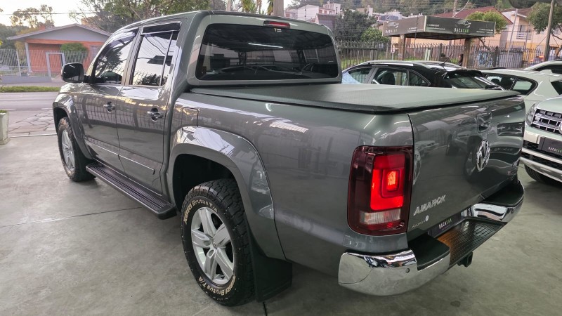 AMAROK 3.0 V6 TDI HIGHLINE CD DIESEL 4MOTION AUTOMÁTICO - 2019 - CAXIAS DO SUL