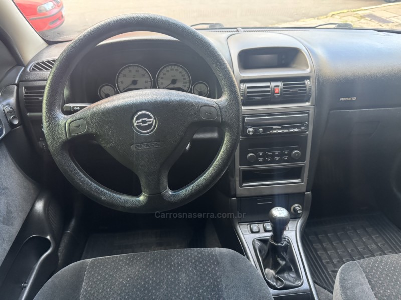 ASTRA 2.0 MPFI ADVANTAGE 8V FLEX 4P MANUAL - 2011 - GARIBALDI