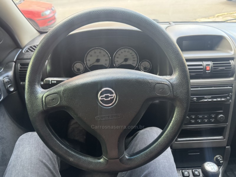 ASTRA 2.0 MPFI ADVANTAGE 8V FLEX 4P MANUAL - 2011 - GARIBALDI