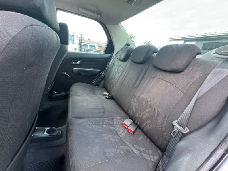 SIENA 1.4 MPI ELX 8V FLEX 4P MANUAL - 2009 - IGREJINHA