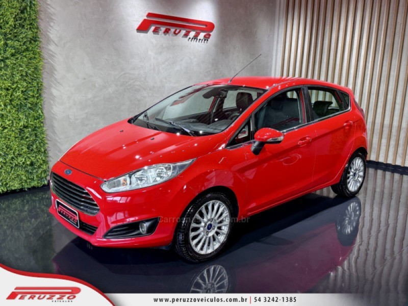 fiesta 1.6 titanium hatch 16v flex 4p automatico 2015 nova prata