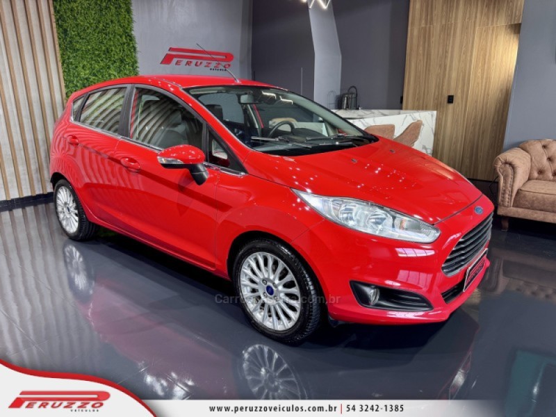 FIESTA 1.6 TITANIUM HATCH 16V FLEX 4P AUTOMÁTICO - 2015 - NOVA PRATA