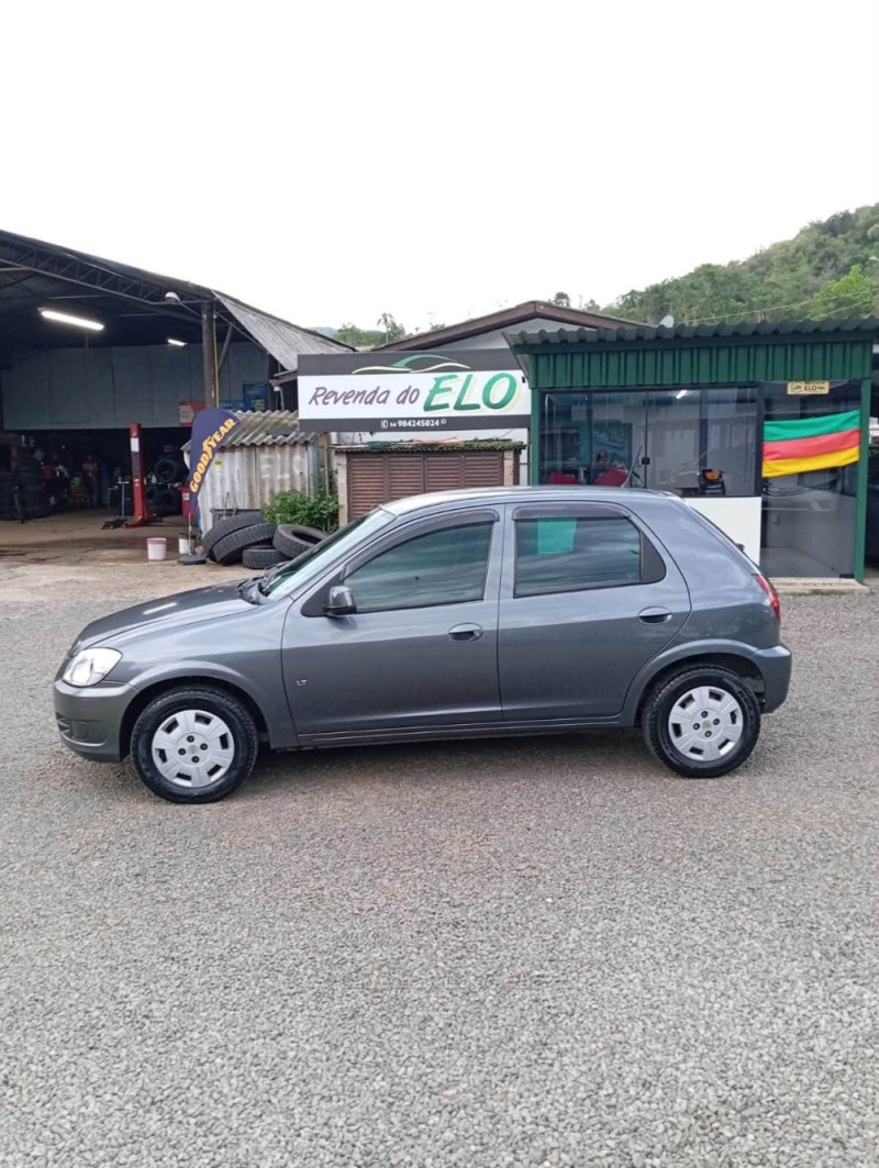 CELTA 1.0 MPFI LT 8V FLEX 4P MANUAL - 2012 - PICADA CAFé