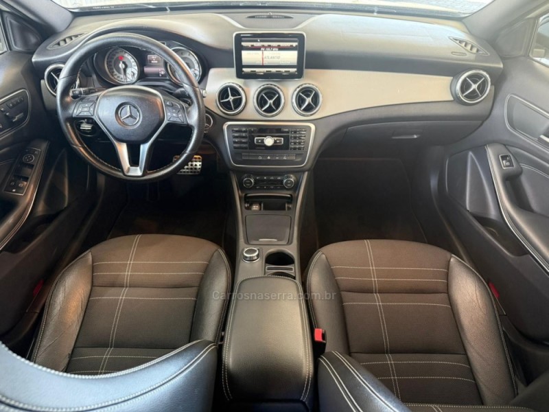 GLA 200 1.6 CGI VISION 16V TURBO FLEX 4P AUTOMÁTICO - 2015 - CAXIAS DO SUL