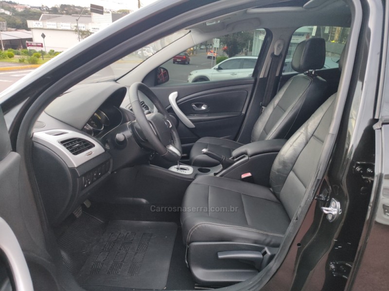 FLUENCE 2.0 DYNAMIQUE PLUS 16V FLEX 4P AUTOMÁTICO - 2012 - FARROUPILHA