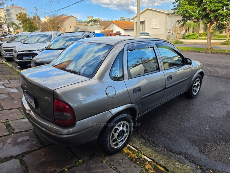 CORSA 1.0 MPFI CLASSIC SEDAN 8V GASOLINA 4P MANUAL - 2004 - VERANóPOLIS