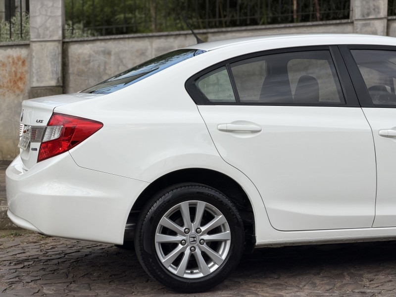 CIVIC 1.8 LXS 16V FLEX 4P AUTOMÁTICO - 2015 - DOIS IRMãOS