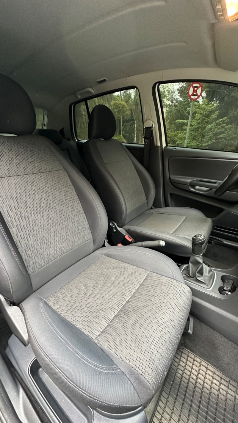 FOX 1.6 MI 8V FLEX 4P MANUAL - 2013 - CAXIAS DO SUL