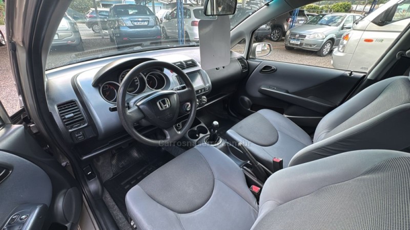 FIT 1.4 LXL 8V FLEX 4P MANUAL - 2004 - IGREJINHA